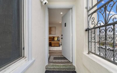 Stunning 2 Bedroom 1 Bath Home near BART