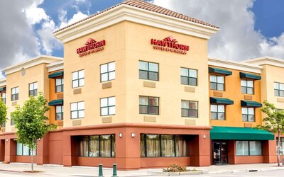 Hawthorn Suites by Wyndham Oakland/Alameda