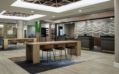 Courtyard by Marriott Chicago Downtown River North