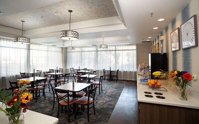 Hawthorn Suites by Wyndham Oakland/Alameda