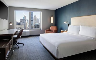 Courtyard by Marriott Chicago Downtown River North