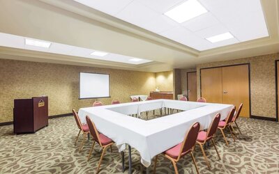 Hawthorn Suites by Wyndham Oakland/Alameda