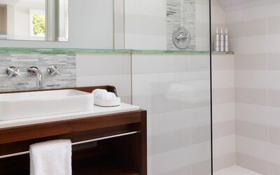 Casa Madrona Hotel & Spa