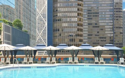 DoubleTree by Hilton Chicago - Magnificent Mile