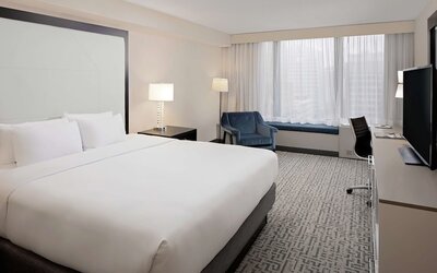 DoubleTree by Hilton Chicago - Magnificent Mile