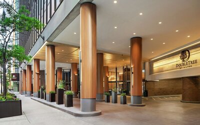 DoubleTree by Hilton Chicago - Magnificent Mile