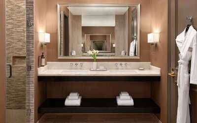 Fairmont Chicago at Millennium Park Gold Experience