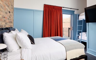 The Chicago Hotel Collection - Wrigleyville
