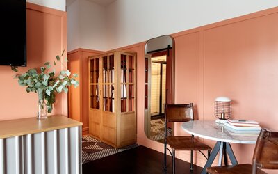 The Chicago Hotel Collection - Wrigleyville