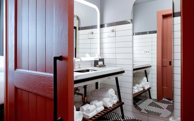 The Chicago Hotel Collection - Wrigleyville