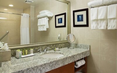 DoubleTree by Hilton Hotel Miami Airport & Convention Center