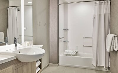 SpringHill Suites by Marriott Chicago Chinatown