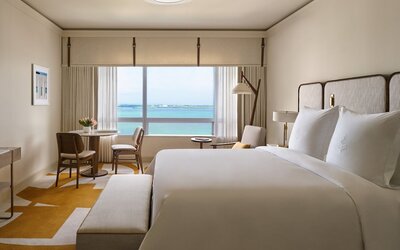 Four Seasons Hotel Miami