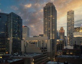 Springhill Suites by Marriott Chicago Downtown/ River North