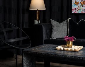 Claridge House Chicago, Tapestry Collection by Hilton