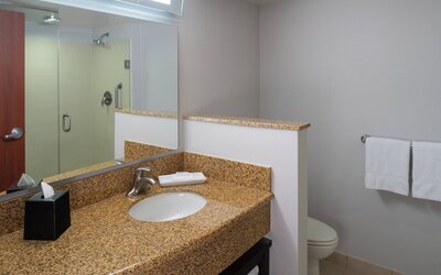 Courtyard by Marriott Miami Airport