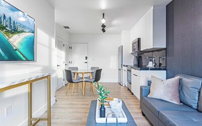Lux Retreat By Renzzi