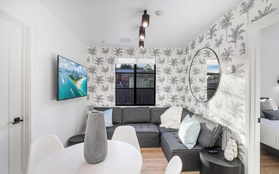 Lux Retreat By Renzzi