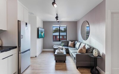 Lux Retreat By Renzzi