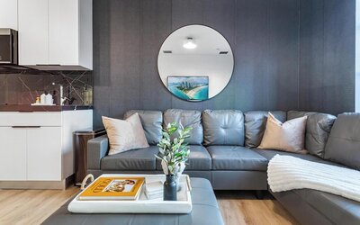 Lux Retreat By Renzzi