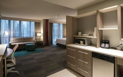 Home2 Suites by Hilton Chicago River North