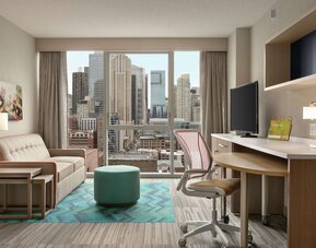 Home2 Suites by Hilton Chicago River North