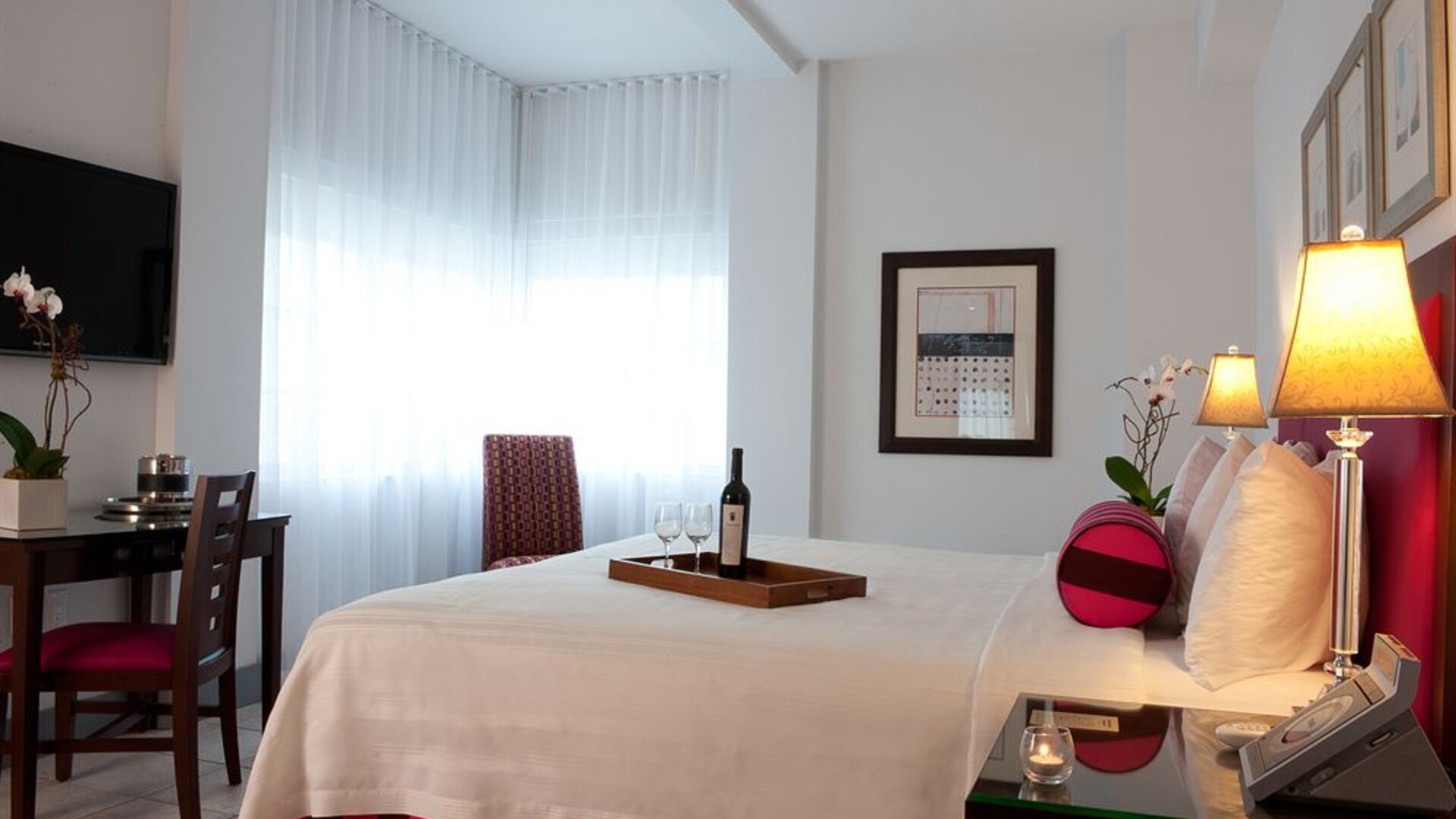 Marseilles Hotel