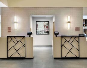 DoubleTree by Hilton Chicago Midway Airport