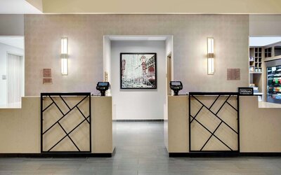 DoubleTree by Hilton Chicago Midway Airport