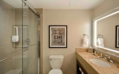 DoubleTree by Hilton Chicago Midway Airport