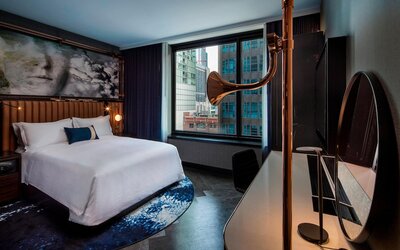 Hotel EMC2, Autograph Collection