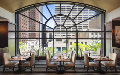 Omni Chicago Hotel