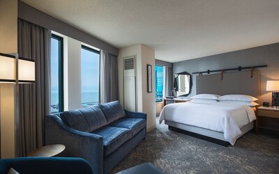 Sheraton Grand Chicago Riverwalk
