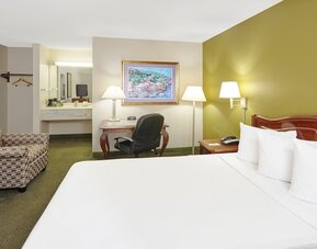 Chicago Lake Shore Hotel