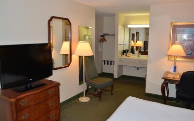 Chicago Lake Shore Hotel