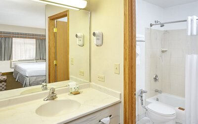 Chicago Lake Shore Hotel