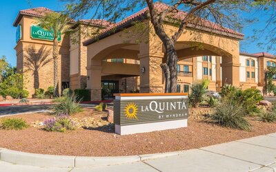 La Quinta Inn & Suites by Wyndham Las Vegas Airport South