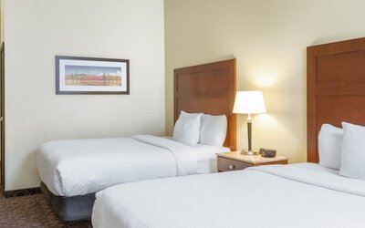 La Quinta Inn & Suites by Wyndham Las Vegas Airport South