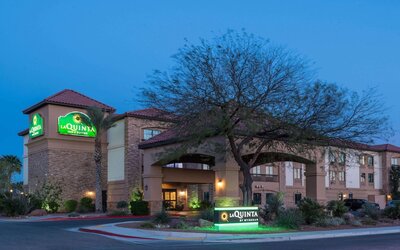 La Quinta Inn & Suites by Wyndham Las Vegas Airport South