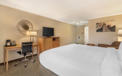 Best Western Plus Waltham Boston