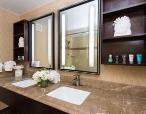 Crowne Plaza Boston - Woburn by IHG