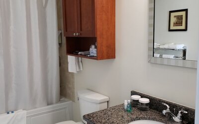 Crescent Suites Hotel