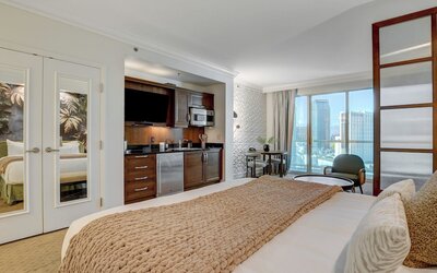 Blu Cashmere Suite