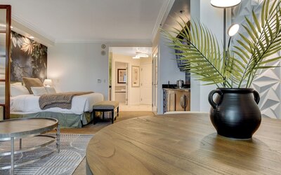 Blu Cashmere Suite