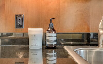 Blu Cashmere Suite