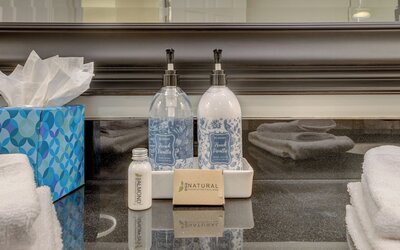 Blu Cashmere Suite