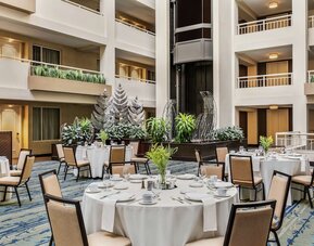 Embassy Suites by Hilton Boston Waltham