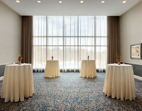 Embassy Suites by Hilton Boston Waltham