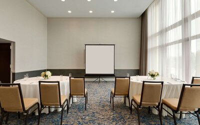 Embassy Suites by Hilton Boston Waltham