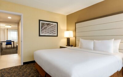 Embassy Suites by Hilton Boston Waltham